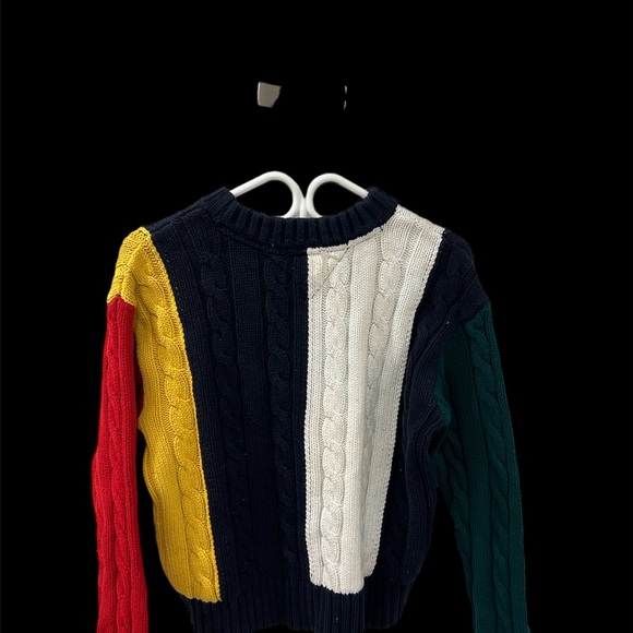 Tommy Hilfiger Color Block Cable Knit Sweater with Embroidered Logo - Picture 3 of 3